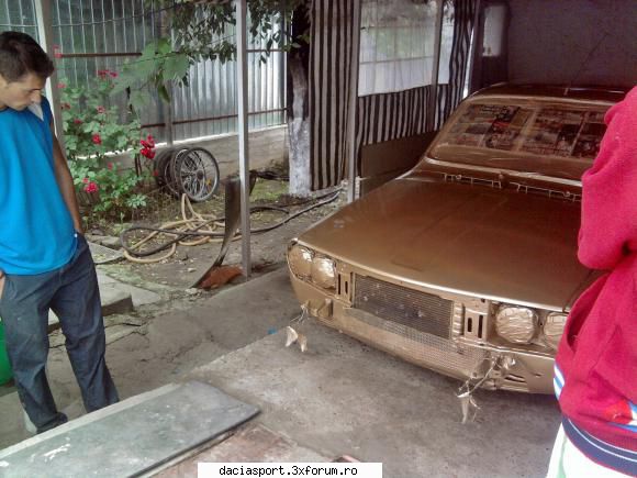 boeing 1982) masina fost revopsita primit auriu las cateva poze....