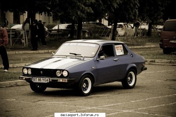 Blue Sport - am mai gasit ceva poze....ce au mai facut astia - Dacia Sport clasica