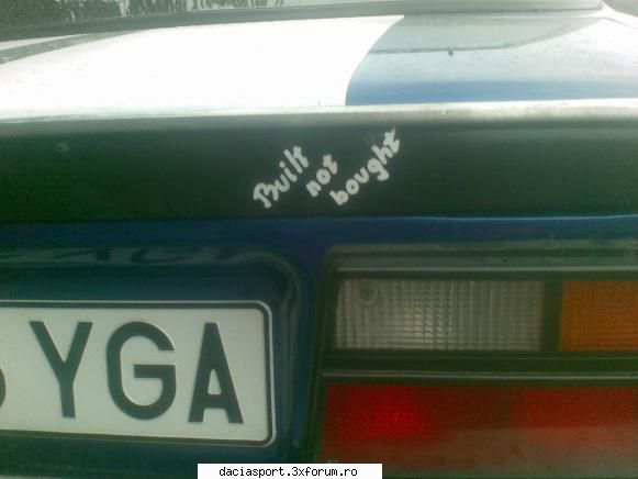 Blue Sport - Mesajul de pe portbagaj - Dacia Sport clasica