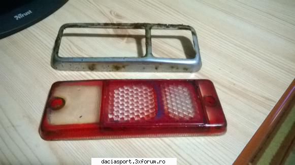 Caut sticle - Caut sticle pentru lucasuri cu rama metalica - Piese si accesorii