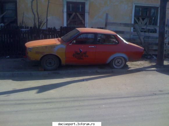 Dacia Sport 1985 - reparatiile nu prea au avansat din cauza la vreme - Dacia Sport clasica