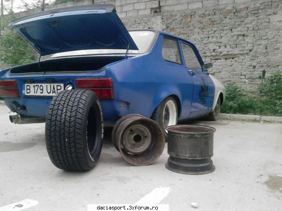 Dacia Sport B-25-RLR - masina a mai primit un set nou de jante....10.5j - Dacia Sport clasica
