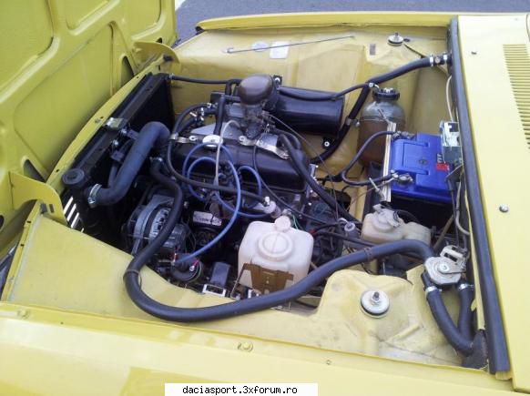 Dacia Sport Galbena 1985 - Si acesta este compartimentul motor, tot eram - Dacia Sport clasica