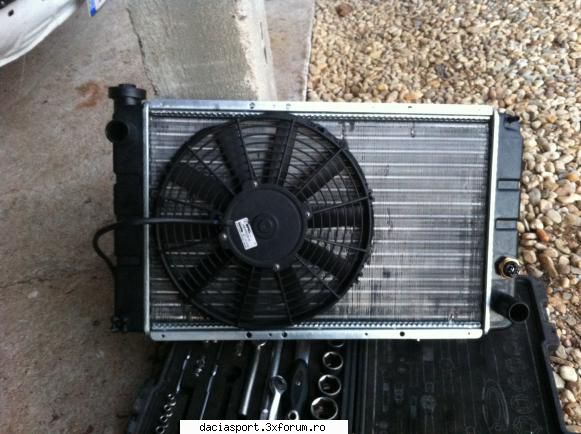 Sportiva mea! - Am montat Spal-ul pe radiator,am montat chiloasa - Dacia Sport clasica