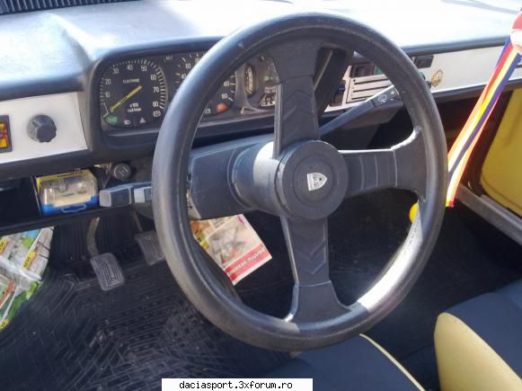 Sportiva mea din 87 - poza cu volanul original d.s. promisa colegilor - Dacia Sport clasica