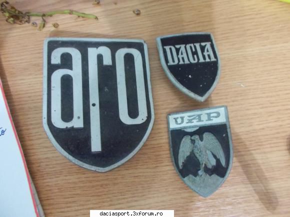 Vand embleme - Stema Skoda - 10 lei Stema Dacia, TX si scris - Piese si accesorii