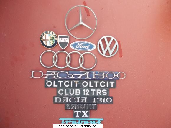 Vand embleme - fac un pachet cu astea ce apar in poze + scrisul - Piese si accesorii