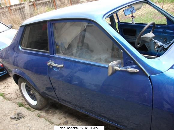 Vand usi , capota spate DACIA SPORT - In poza asta daca o maresti se vede ce vreau eu ;) - Piese si accesorii
