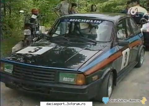 daca aveti alte poze va rog aratati-le aici caut informatii despre acest model dacia