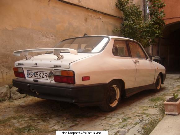 dacia sport MS-05-KZR - am vopsit cu negru stalpul si rama de la usa sa - Dacia Sport tuning