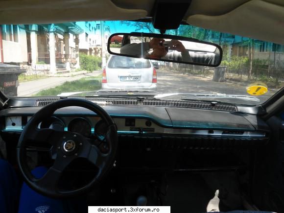 o simpla sportiva - si o poza cu interioru :D si trb sa pun si - Dacia Sport clasica