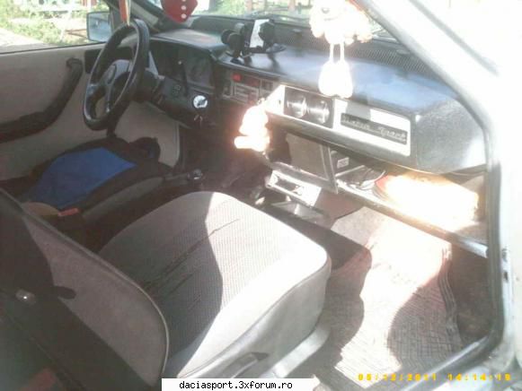 salut - cand am luat-o era un alb 40 urat,aripile fata - Dacia Sport tuning