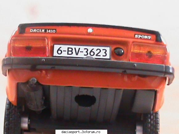 sport din '91 - oricum, nu seamana cu machetele facute de - Dacia Sport clasica